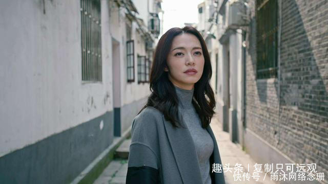 事业正火的姚晨奶奶的去世感到惋惜!