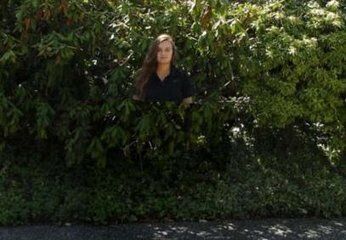 量子隐形衣:一款具有隐身效果的衣服,穿上它