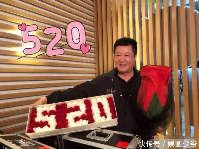 郑爽加盟赵宝刚新剧《青春斗》,相处模式令人