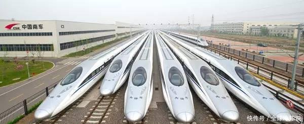 韩国人问中国游客:你们知道高铁时速400的感觉