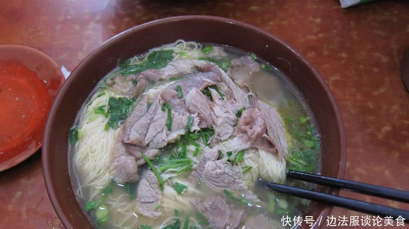 兰州拉面做的汤怎么弄的 t01db98b1b4ea02452f.jpg