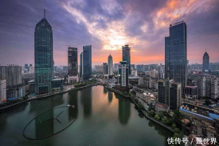 我国最幸福省会城市! 英国首相第一站点名到此, 国家认定超大城市