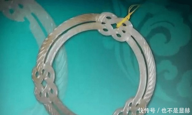 美女开美女收到战国玉环,称30万换的,专家邪笑脚当铺哈尔滨图片