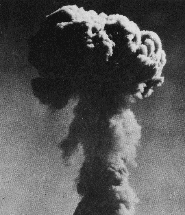 老外问毛主席今日的中国怕美国吗他的回答有