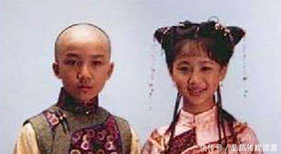 童星出道, 幼年出演《康熙王朝》走红, 今长大成