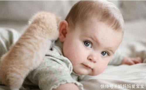 别人夸自己孩子好看时,怎么回答好,这才是高智