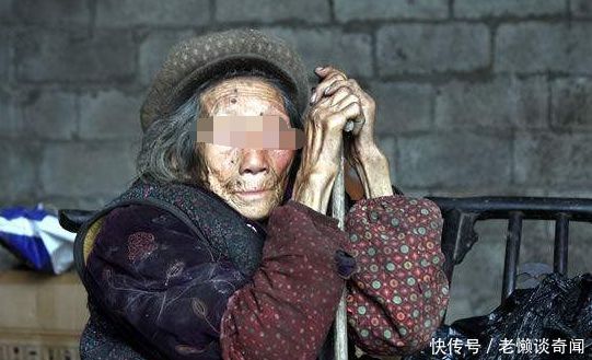 母亲进城看儿子,儿媳嫌穷让滚,母亲一句话亮出身份,儿媳傻了眼