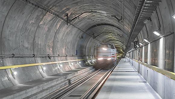 世界最长隧道易主,连接瑞士南北两端,日本彻底