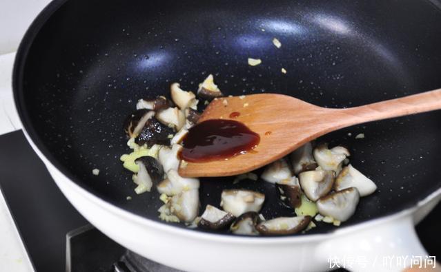 香菇炒什么菜好吃又营养 t01e5bc0c7d7c109f23.jpg