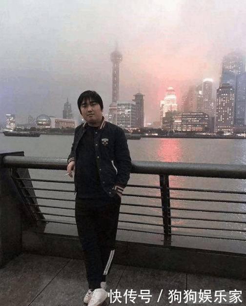 小漠大骂小智无赖, 并曝光照片, 网友: 这跟吴奇