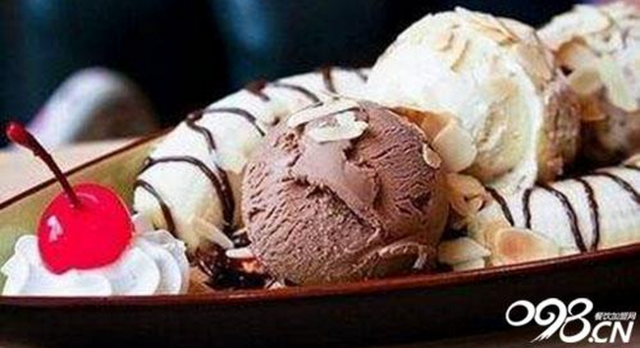 怎样做手工冰淇淋 t01e834df61d01c6b28.png?size=640x348
