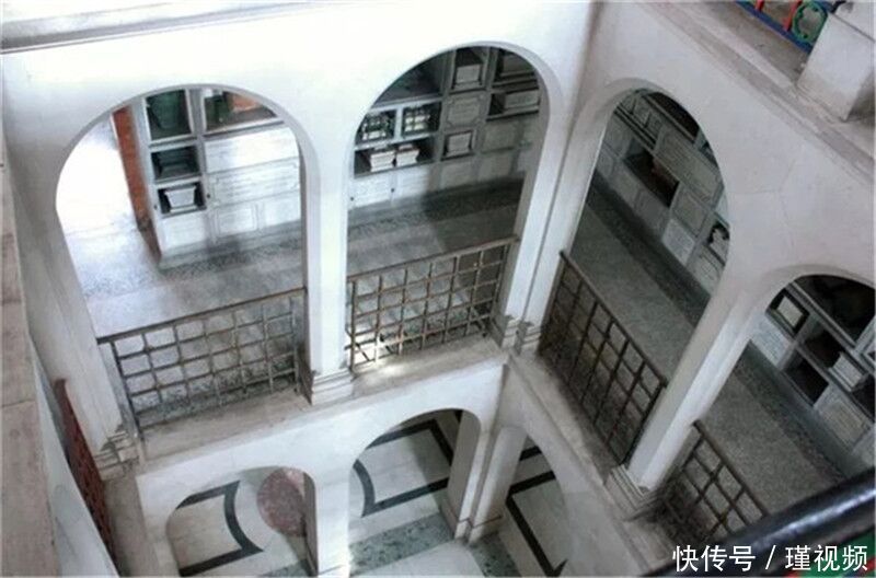 死后被火化后还能剩下几斤,带你看完火化全