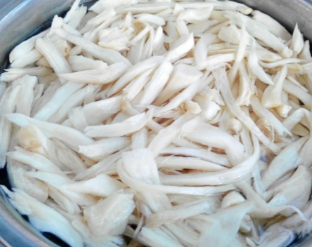 在家怎样腌制杏鲍菇 t01e9b41955c4437871.png