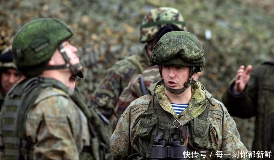 乌克兰新总统刚上任就遇危机,俄十万大军压境