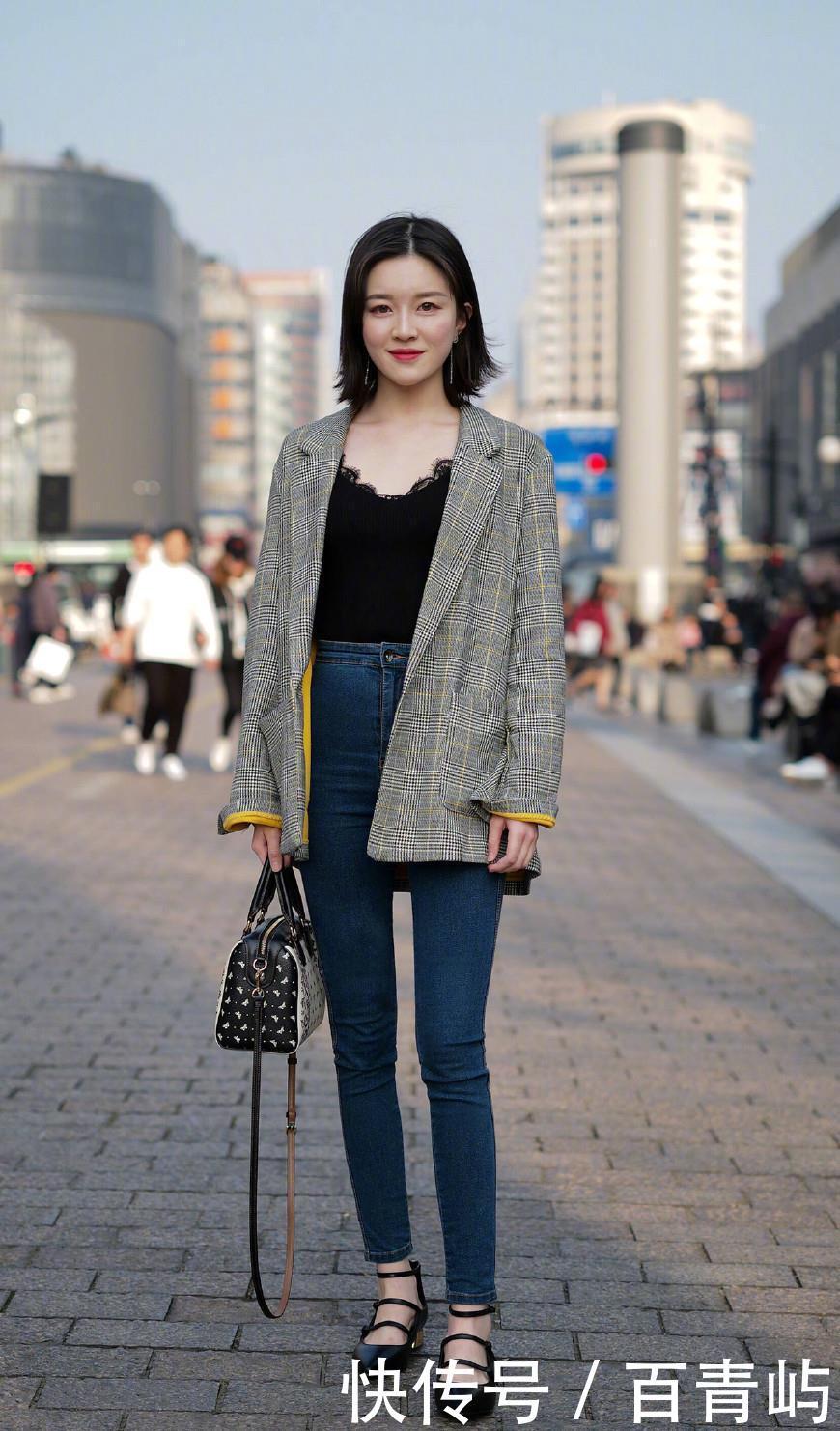 街拍:太古里的街头个个是美女,让人眼花端庄美女大方缭乱图片