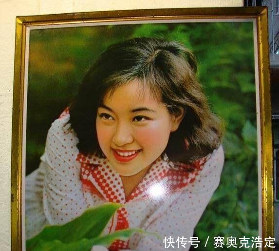 看刘晓庆年轻时候的照片, 才懂她为何四婚三离