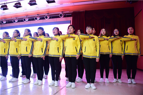 山东茌平:一幼儿园幼儿教师集体宣誓