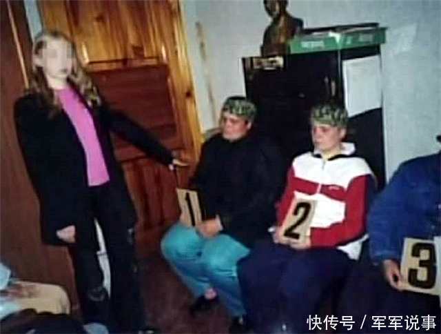 男子将两名十多岁的女孩关在家中,3年生下三个孩子