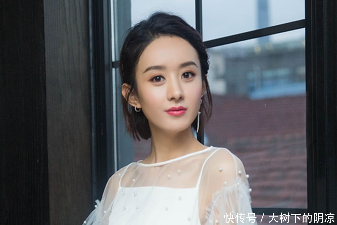 赵丽颖缺席新剧发布会,但送来一条锦鲤,突发奇