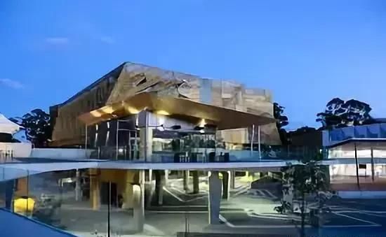 新加坡PSB学院:5所合作大学课程得到中国教育部认证