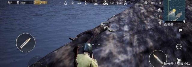 刺激战场:有玩家在海岛地图里发现3个丧尸,开