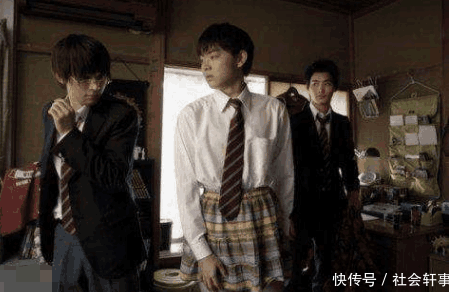 16岁女儿突然给父母打电话, 得知孩子怀孕后,