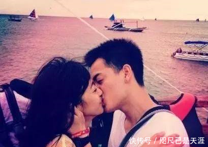 她喝酒抽烟,情史丰富,前男友多到可以组建一支