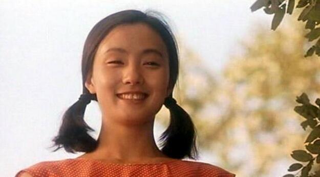 直勾勾看你穿泳装的直男，脑子里原来想的是这个！