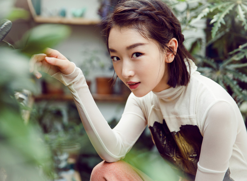 周冬雨赵丽颖是姐妹,还是过路人,颖宝说出八个