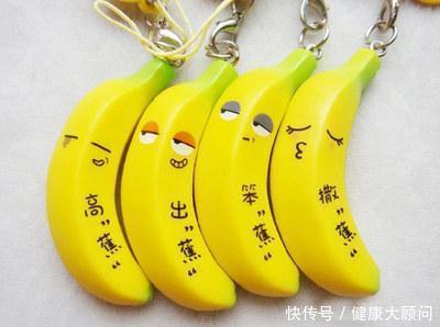 6岁男孩口吐白沫,中毒身亡,医生说出原因,奶奶