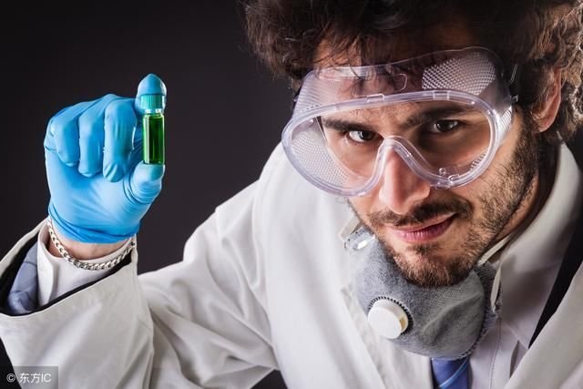 反常现象,为什么大批美国专家要逃往中国?原来