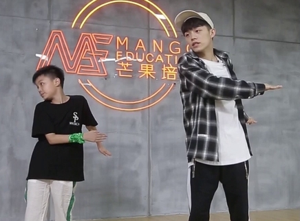 321动起来 保持好身材 popping减肥教学