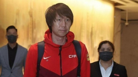 体育24小时速递 李铁：没人比我更了解球队 没人比我更想赢