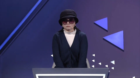 妻子在家没饭吃丈夫在外下象棋 女儿哭诉母亲当场崩溃