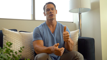 中美文化使者约翰塞纳表示非常看好WWE李霞