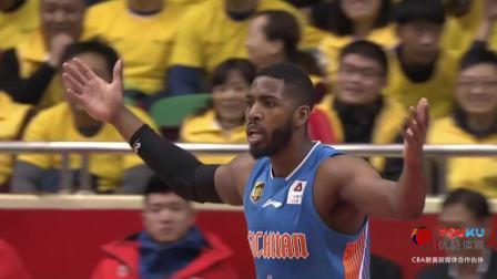 CBA 18/19赛季 山东VS四川第一节：汤普森单节四犯埋下巨大隐患