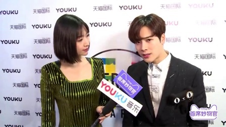 全美音乐奖 2017 王嘉尔亮相红毯 称会用作品回馈粉丝礼物