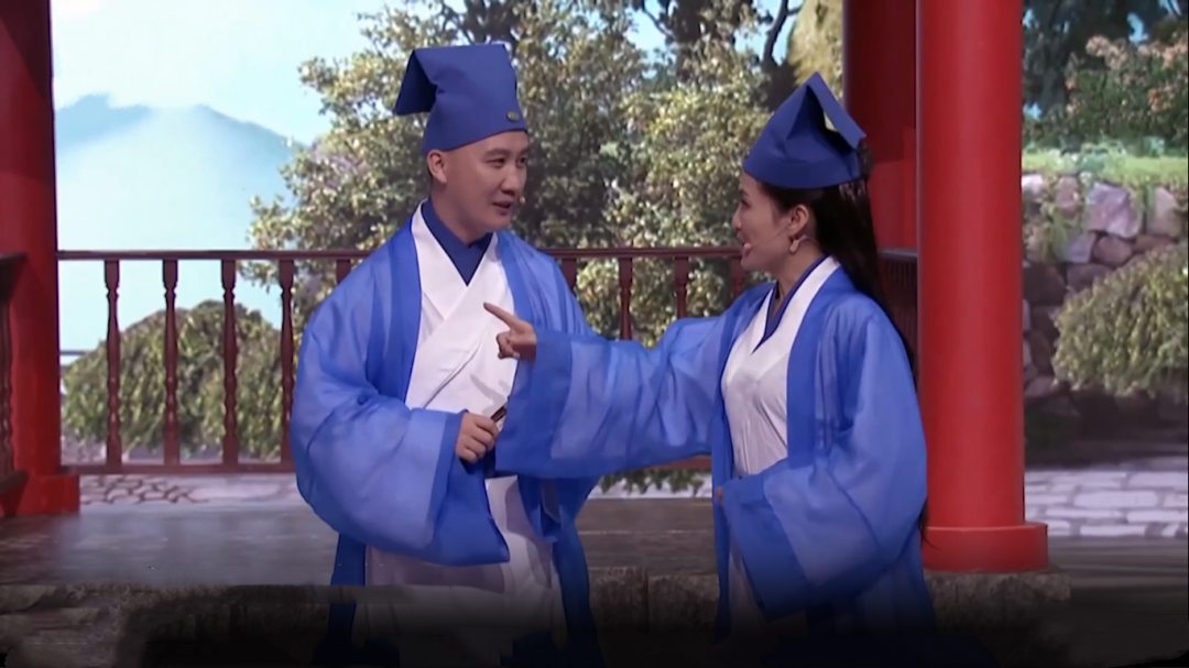 欢乐集结号 父母催婚招数多  一见钟情把手牵