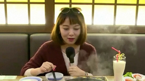 人气美食 重庆怪味鱼美蛙火锅