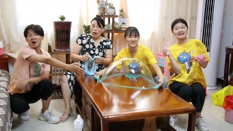 美女家务事 小晴和老师PK无硼砂泥