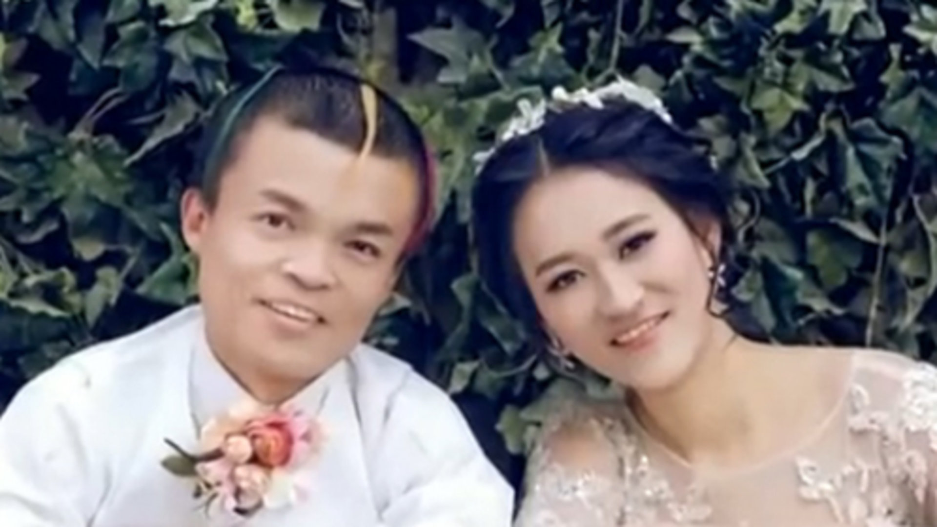 天下父母 妙龄少女为爱与“小三毛”两度私奔