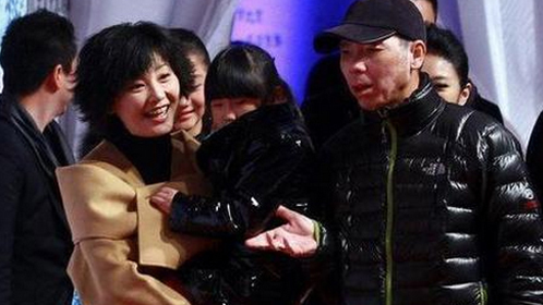 大戏看北京 徐帆首谈养女：不怕冯小刚怕我