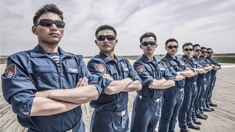 迷彩虎讲堂 歼20成建制入役精英部队
