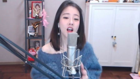 美女直播 第一季 莫提喊麦粉丝纷纷送礼惊喜不断