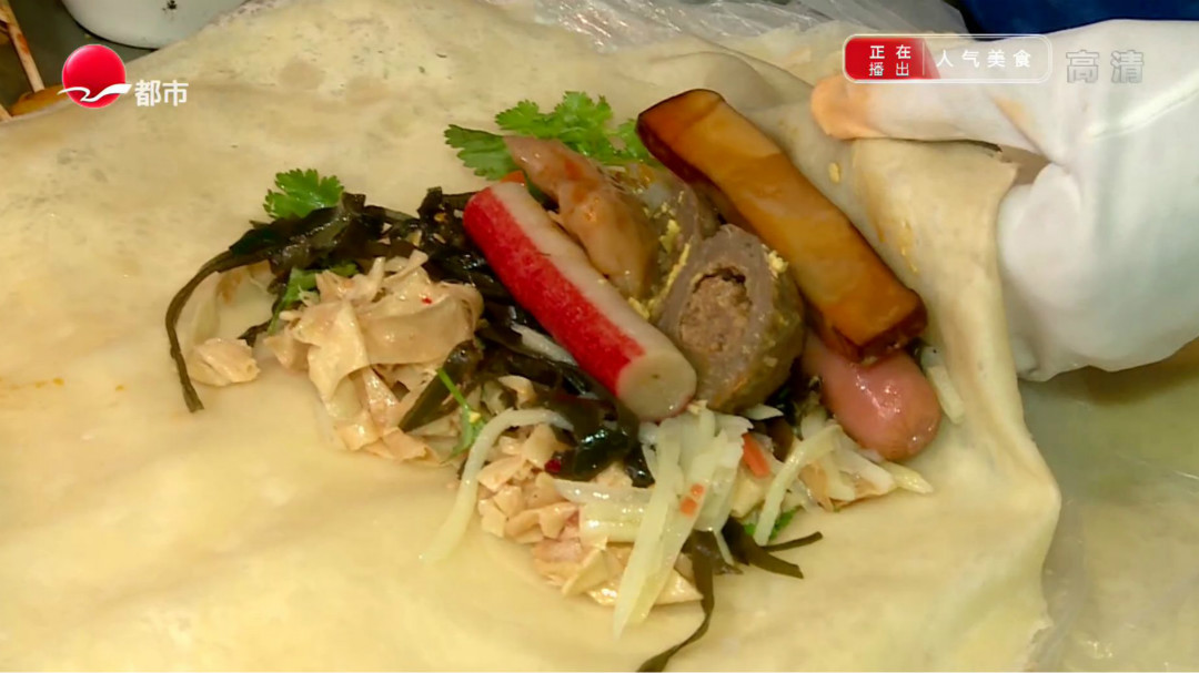 人气美食 复兴中路香菜馄饨 黄鱼蚕豆也能入馅？