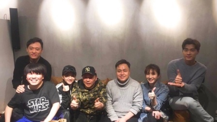 土豆娱乐快报 2018 2月 李易峰江疏影景甜春晚练歌照曝光 专业老师坐镇认真仔细