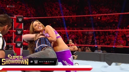 WWE RAW 2019 【RAW 06/03】小魔女一屁股坐在翻倒的咖啡上