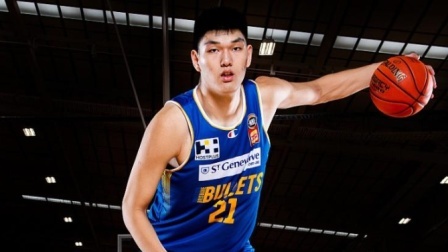 体育24小时速递 有进步！刘传兴NBL次战13分钟5中4 得到8分6篮板1助攻