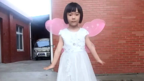 唱罢吹灯 五岁小女孩跳舞萌萌哒