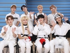 专访Stray Kids：亲测自己歌能修手机！怼脸飞吻20秒倒立又欲又MAN